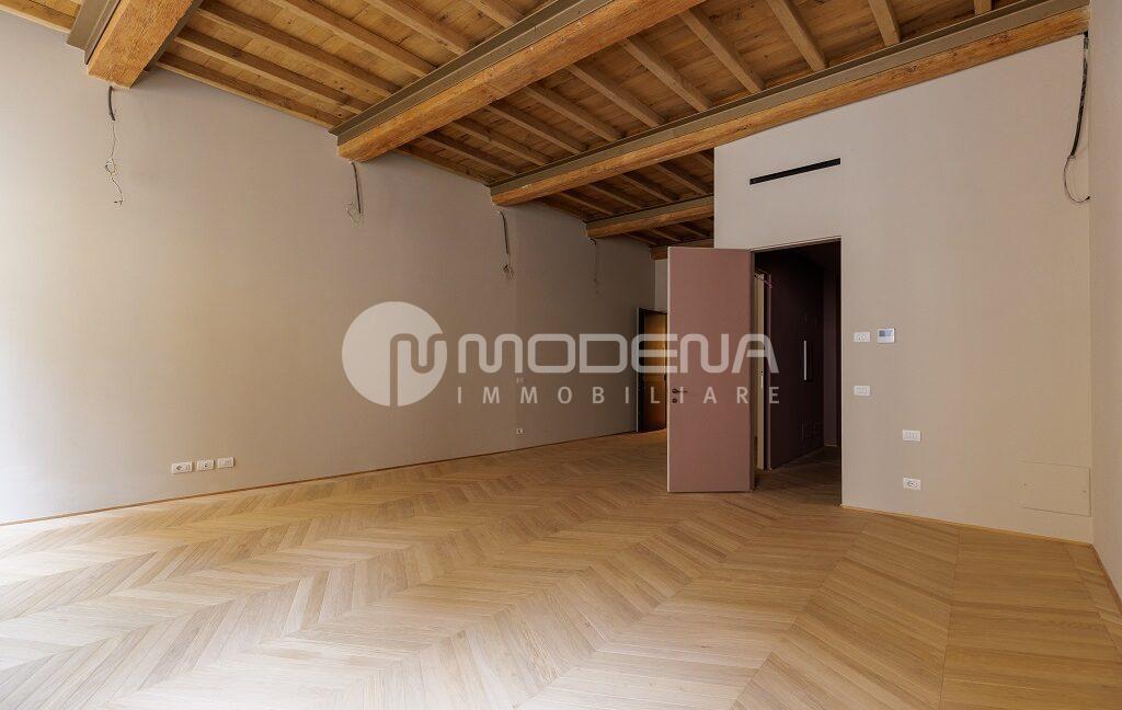 P21 1 (15)