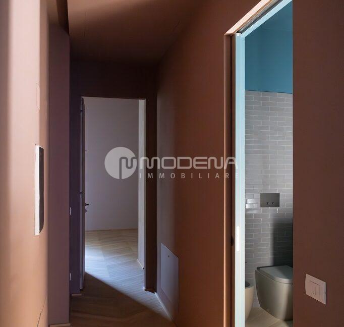 P21 1 (8)