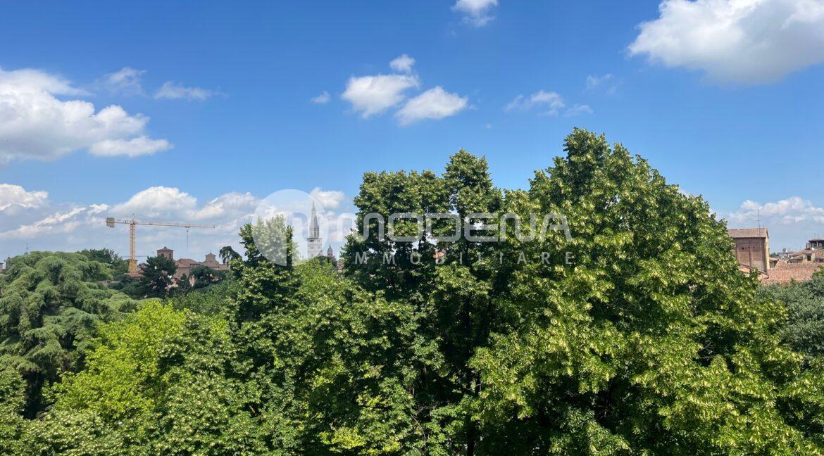 A25 (12)