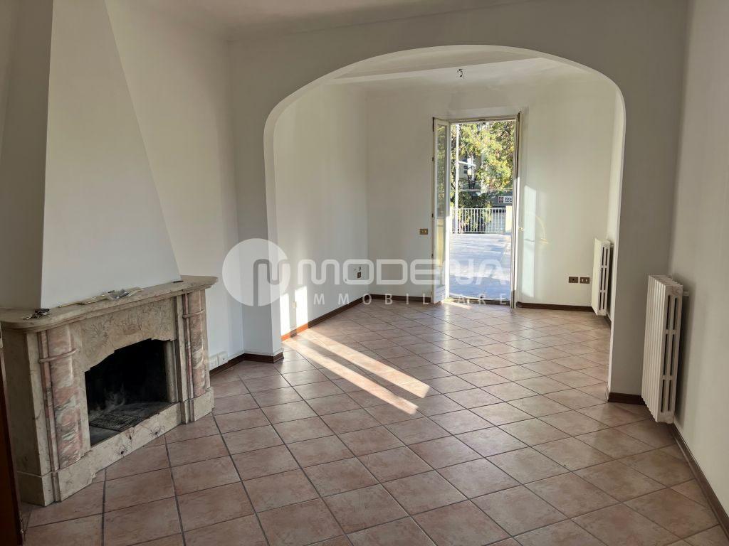 G12 VIALE CARLO SIGONIO